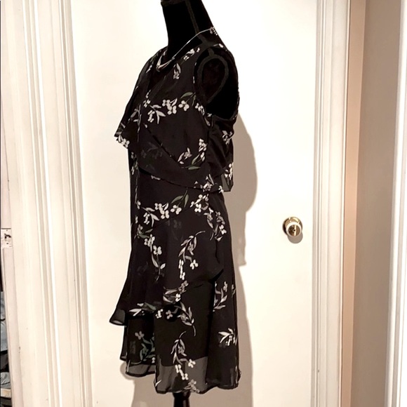 🍒 🆕 Black Floral Chiffon Dress-!!! - Picture 12 of 13